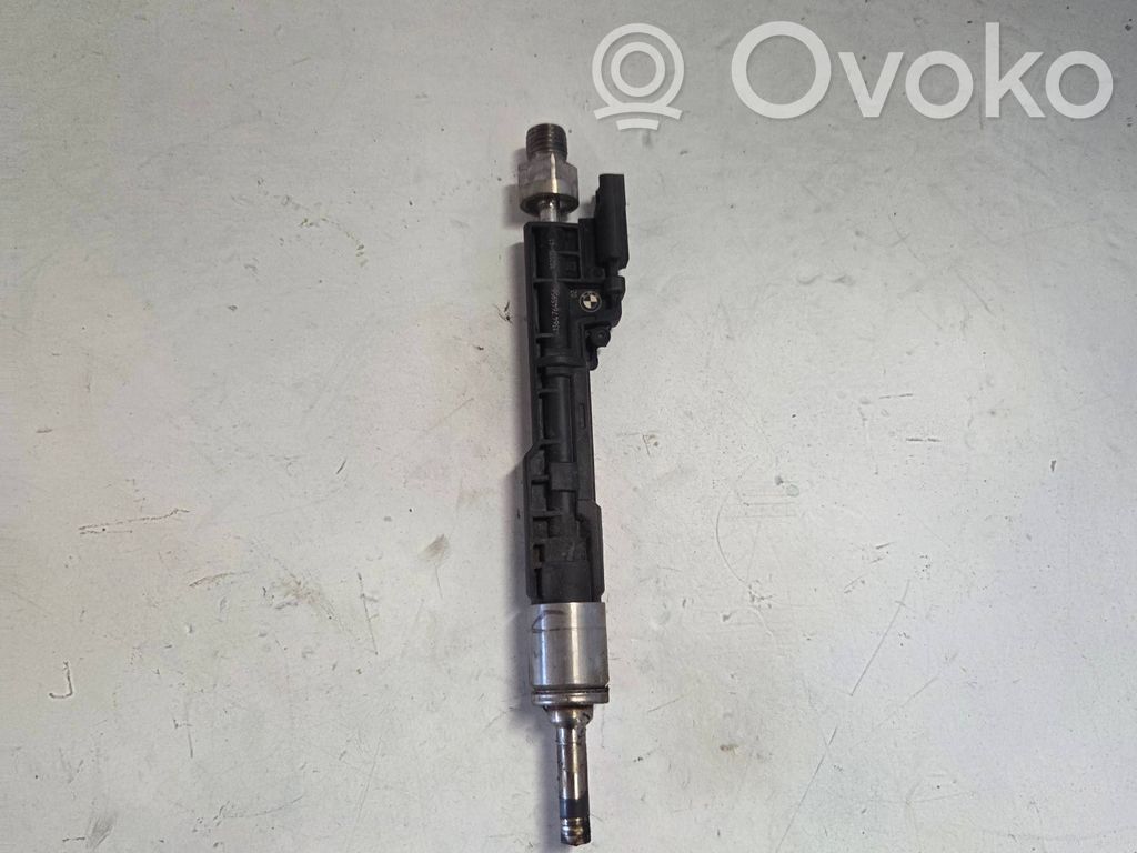 BMW 7 F01 F02 F03 F04 Polttoainesuutin 