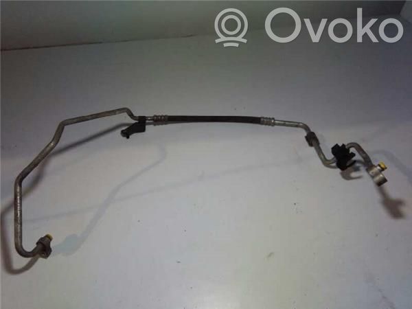 BMW 1 E81 E87 Ilmastointilaitteen putki (A/C) 