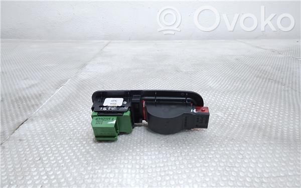 Audi A8 S8 D3 4E Hazard light switch 