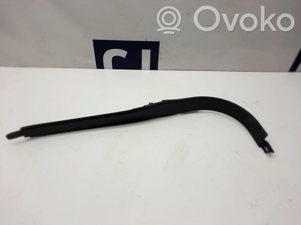 Volvo XC60 Moldura protectora del borde delantero 