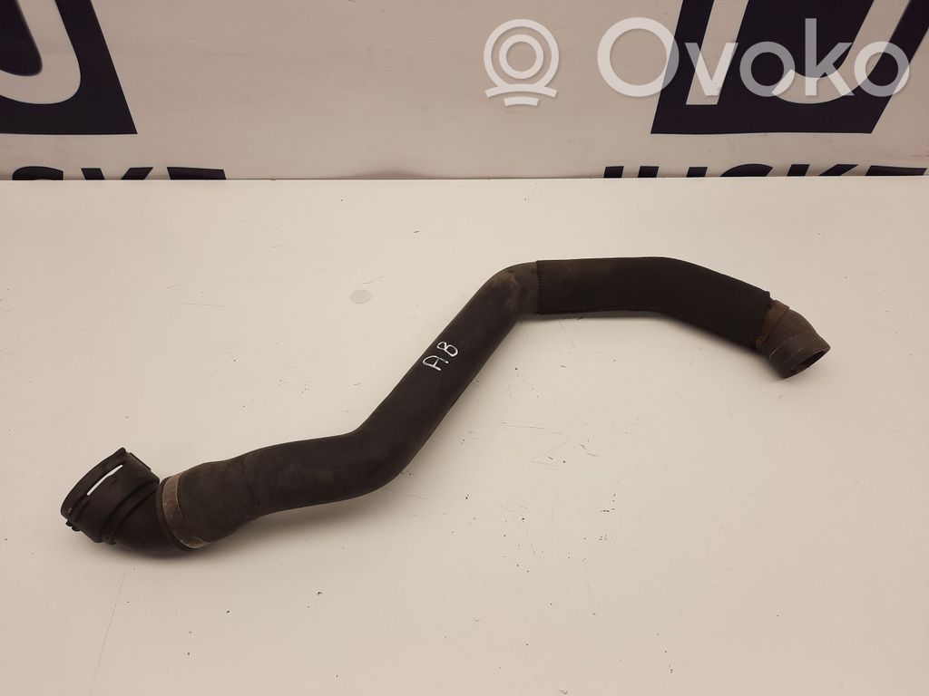 Audi A8 S8 D4 4H Engine coolant pipe/hose 