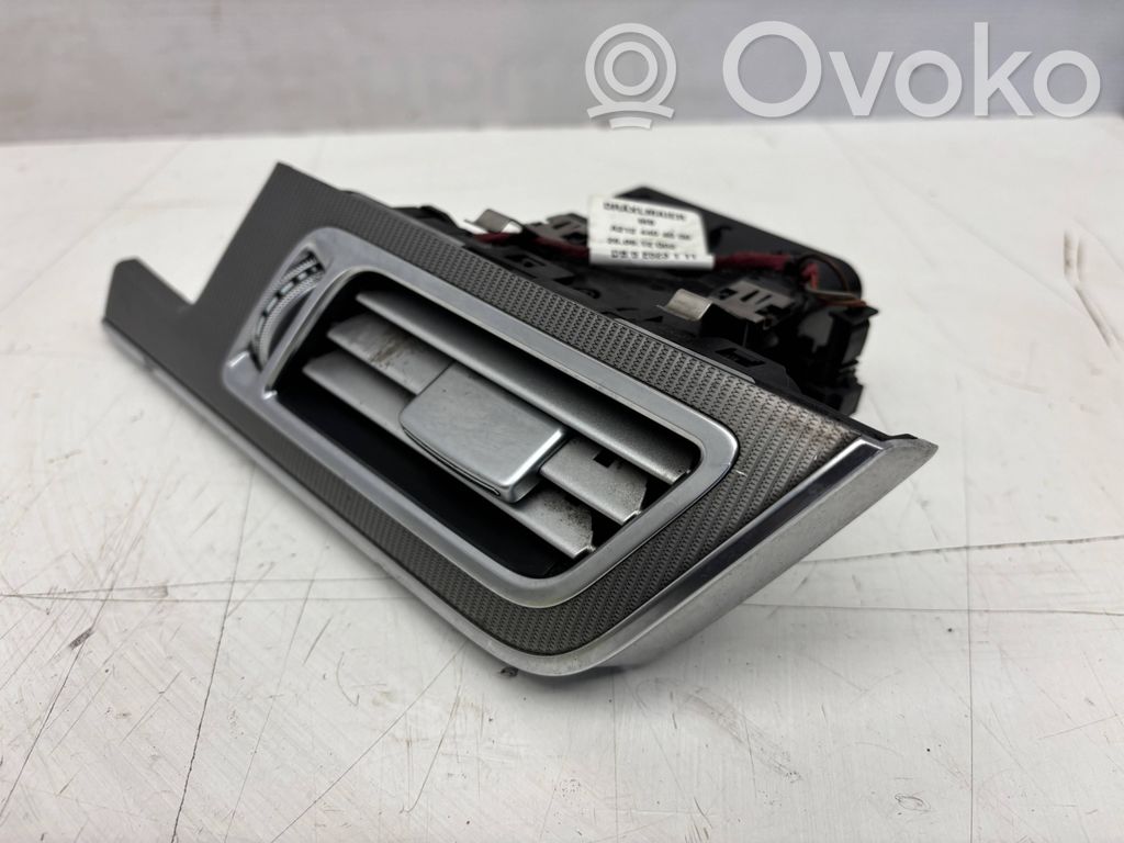 Mercedes-Benz E AMG W212 Grilă ventilație/ramă laterală bord 