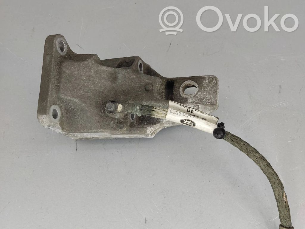 Land Rover Range Rover Sport L494 Engine mounting bracket 
