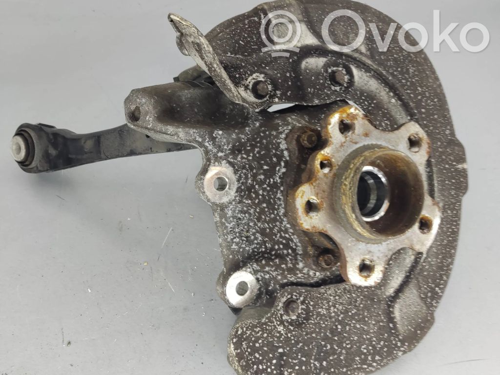 BMW 5 G30 G31 G38 Rear wheel hub spindle/knuckle 
