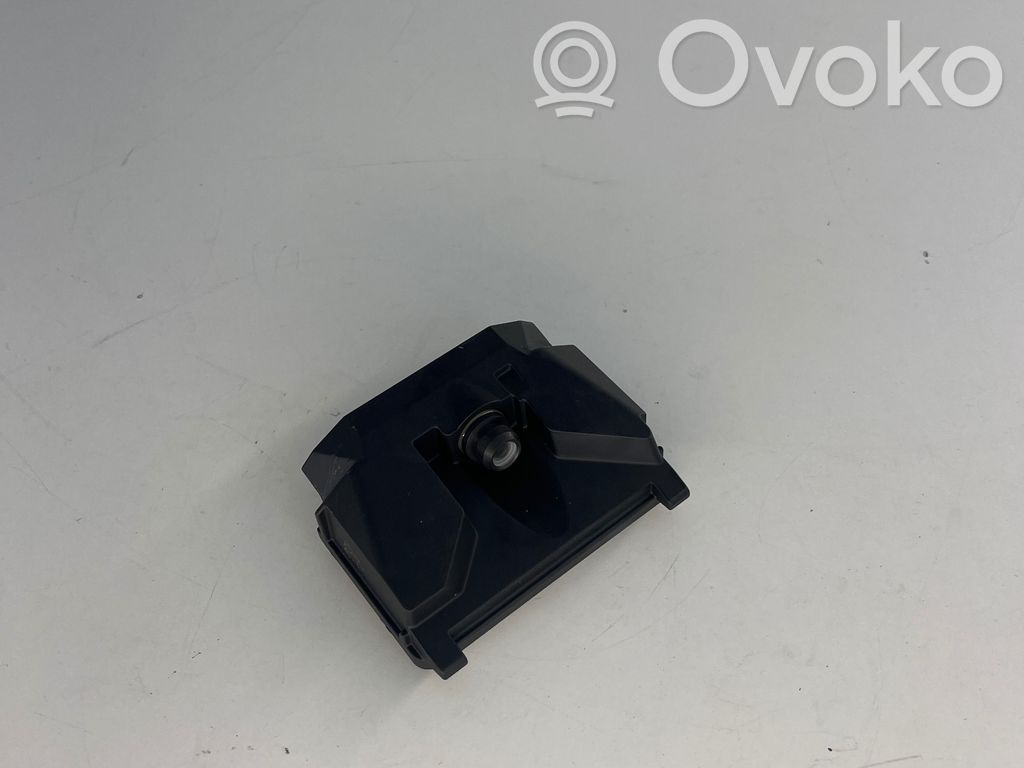 Windshield/windscreen camera   5A29919