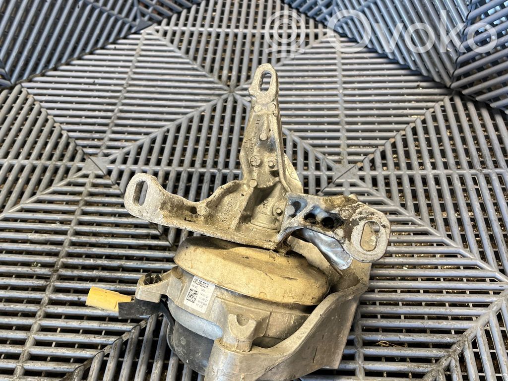 Audi RS Q8 Engine mount bracket 