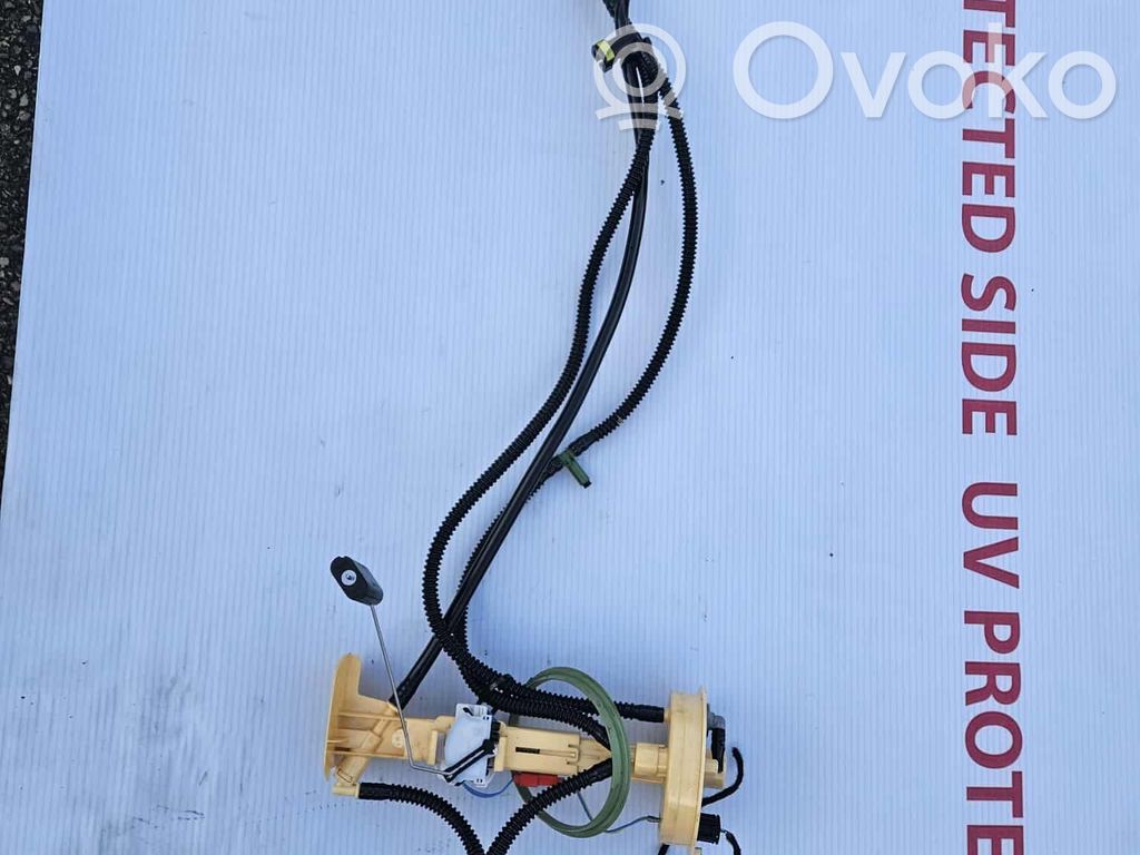 BMW X5 E70 Fuel level sensor 