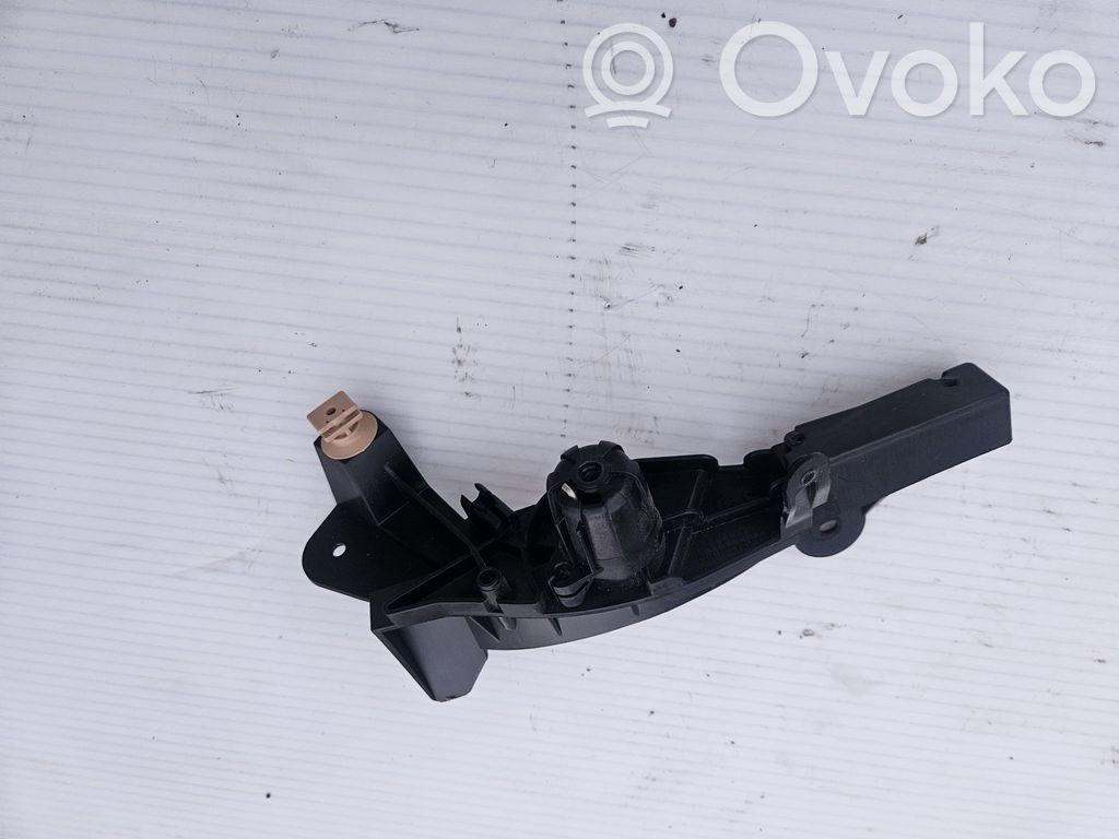 BMW X5 E70 Engine bonnet (hood) release handle 