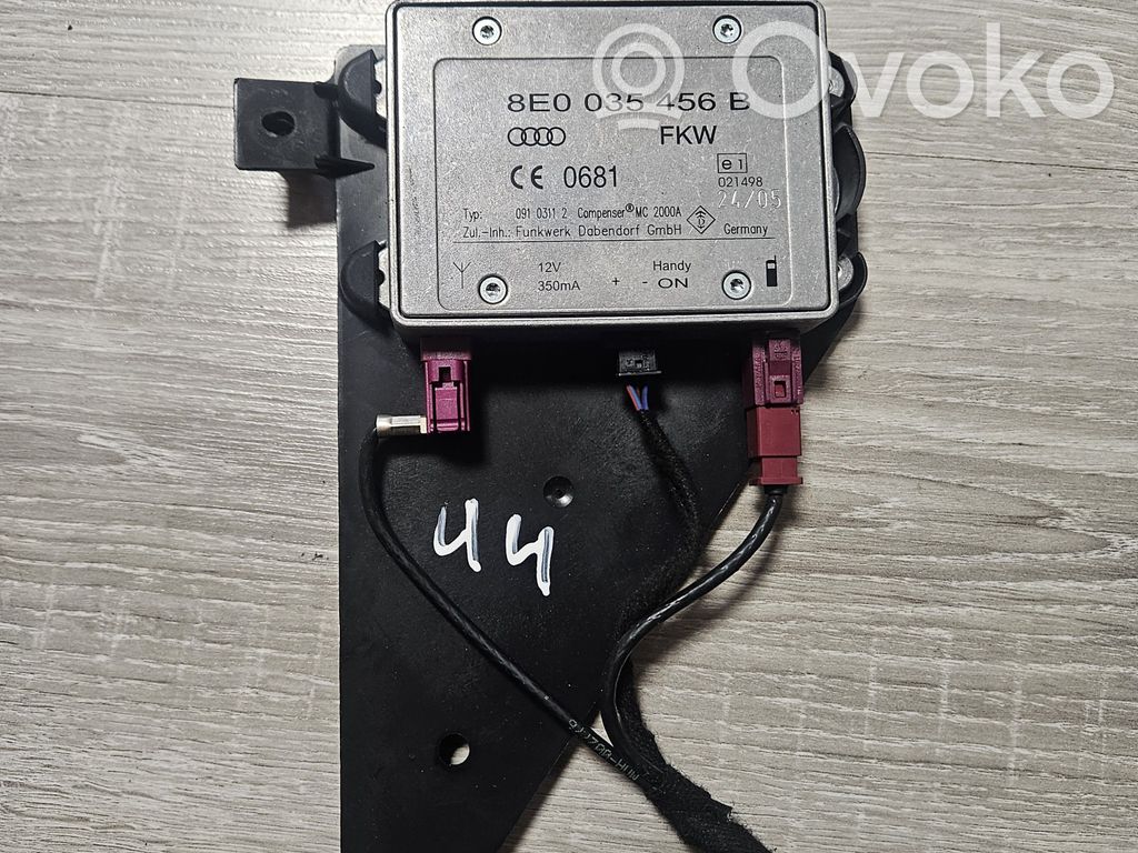 Audi A6 S6 C6 4F Antenos stiprintuvas 