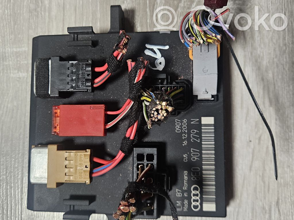 Audi A6 S6 C6 4F Module confort 