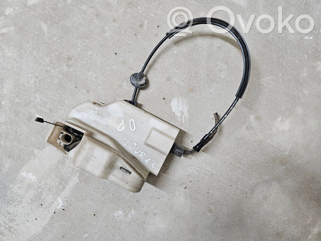 Volkswagen Touran I Priekšpusē slēdzene 