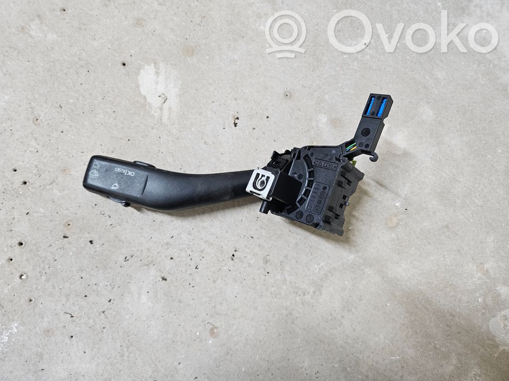 Volkswagen Touran I Wiper control stalk 