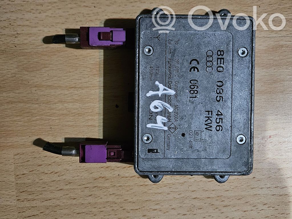 Audi A6 S6 C6 4F Antenos stiprintuvas 