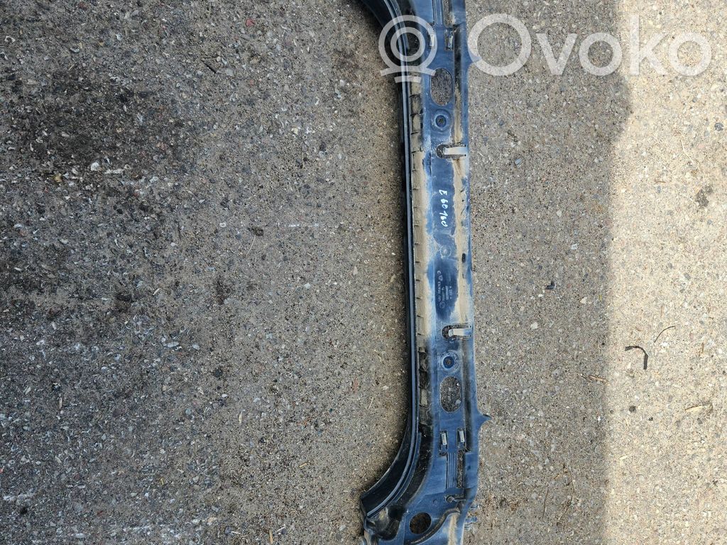 BMW 5 E60 E61 Galinis laikiklis bamperio 
