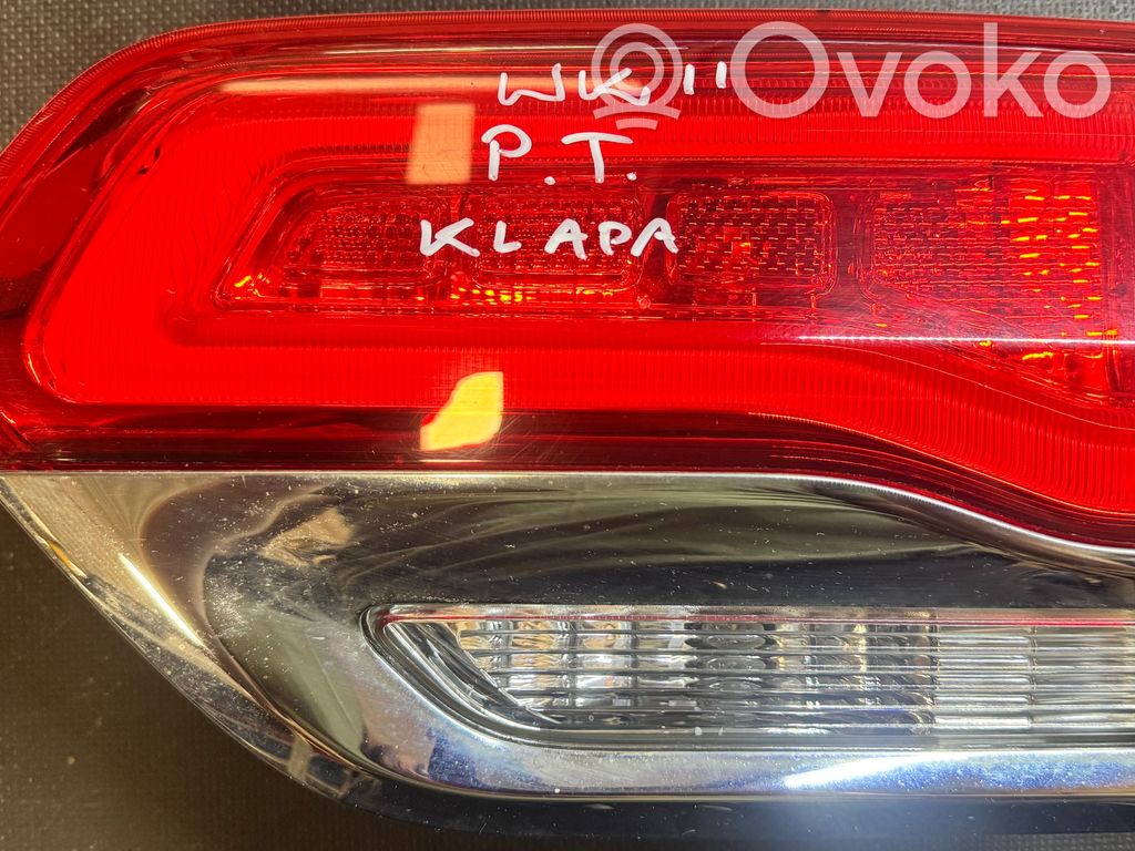 Jeep Grand Cherokee Lampy tylnej klapy bagażnika 