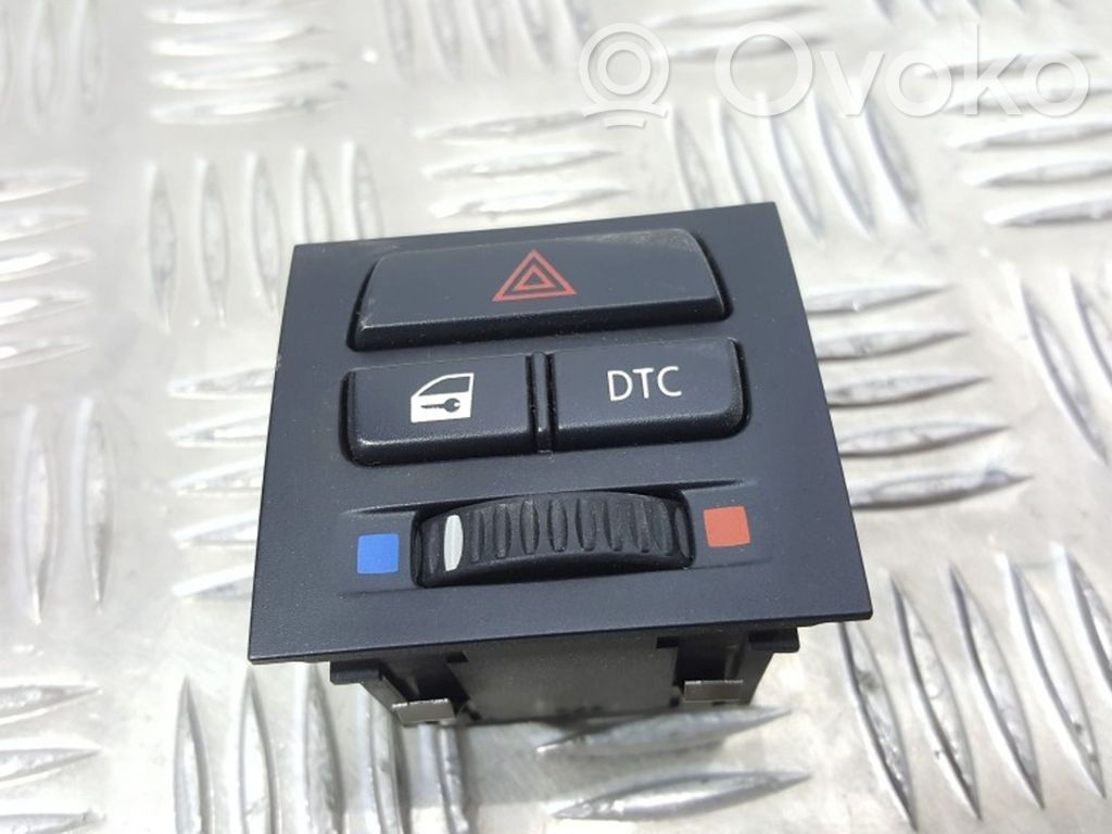 Botón interruptor de bloqueo de puertas   9132421