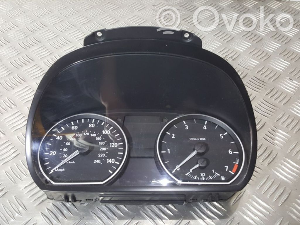 BMW 1 E81 E87 Nopeusmittari (mittaristo) 