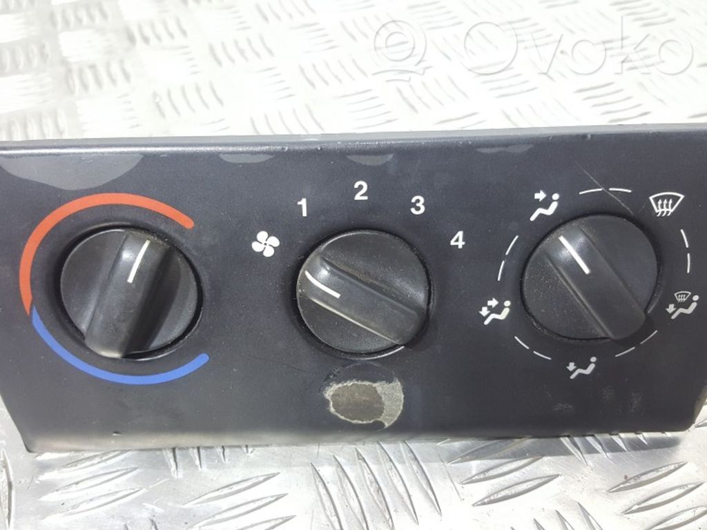 Opel Vectra B Climate control unit 