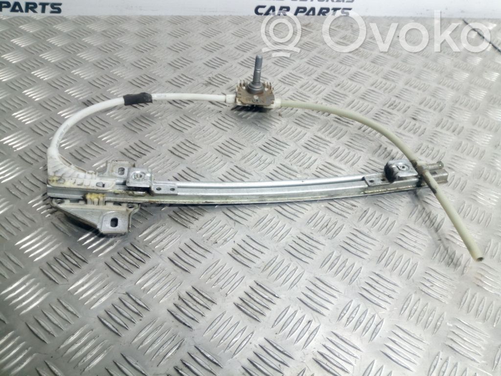 Regulador manual de la ventanilla trasera   044118,2799822