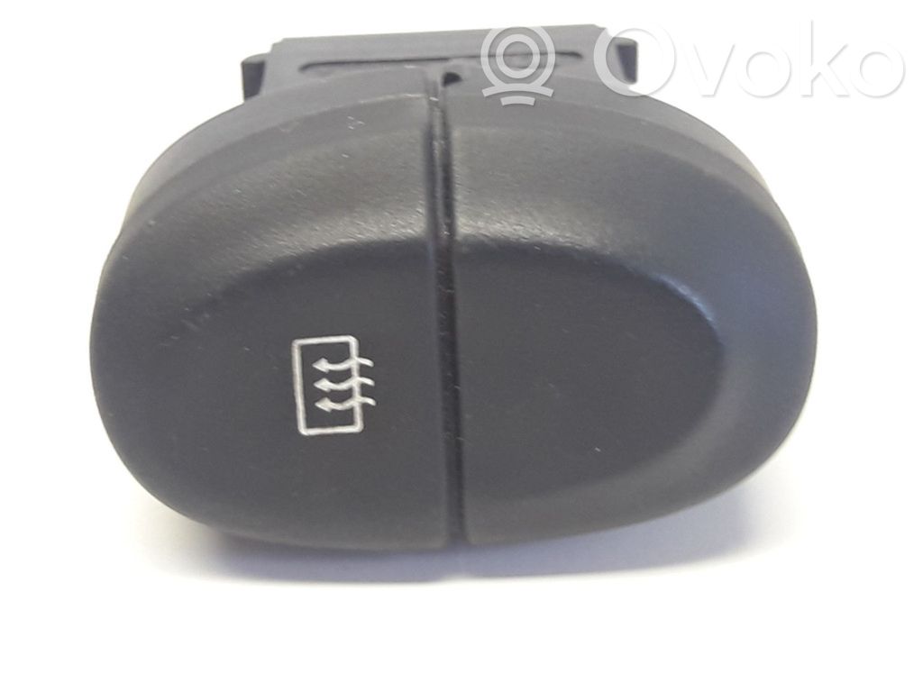 Renault Megane I Windscreen/window heater switch 