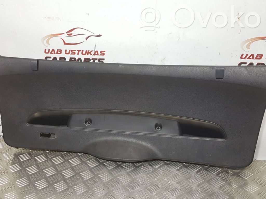BMW 1 E81 E87 Garniture de hayon 