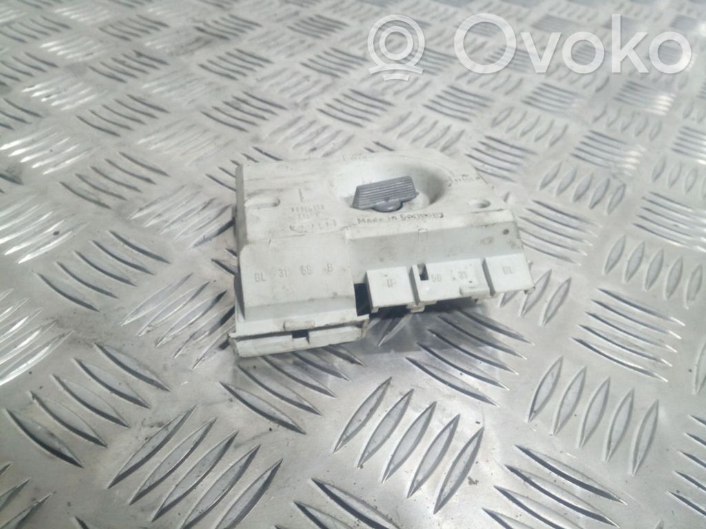 Audi 80 90 B3 Repuesto de lámpara trasera 