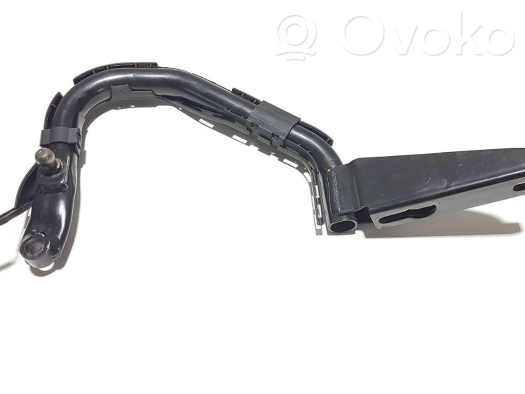 BMW 3 E46 Tailgate/trunk/boot hinge 