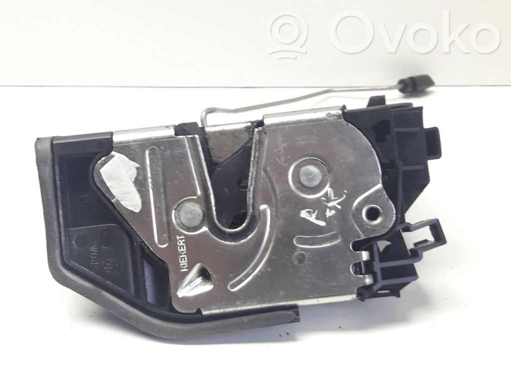 BMW X3 E83 Front door lock 