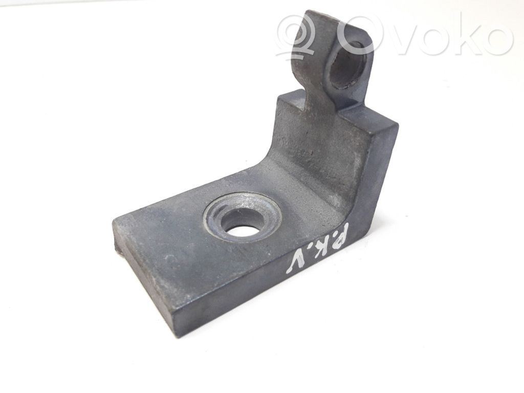 BMW 5 E60 E61 Front door upper hinge 