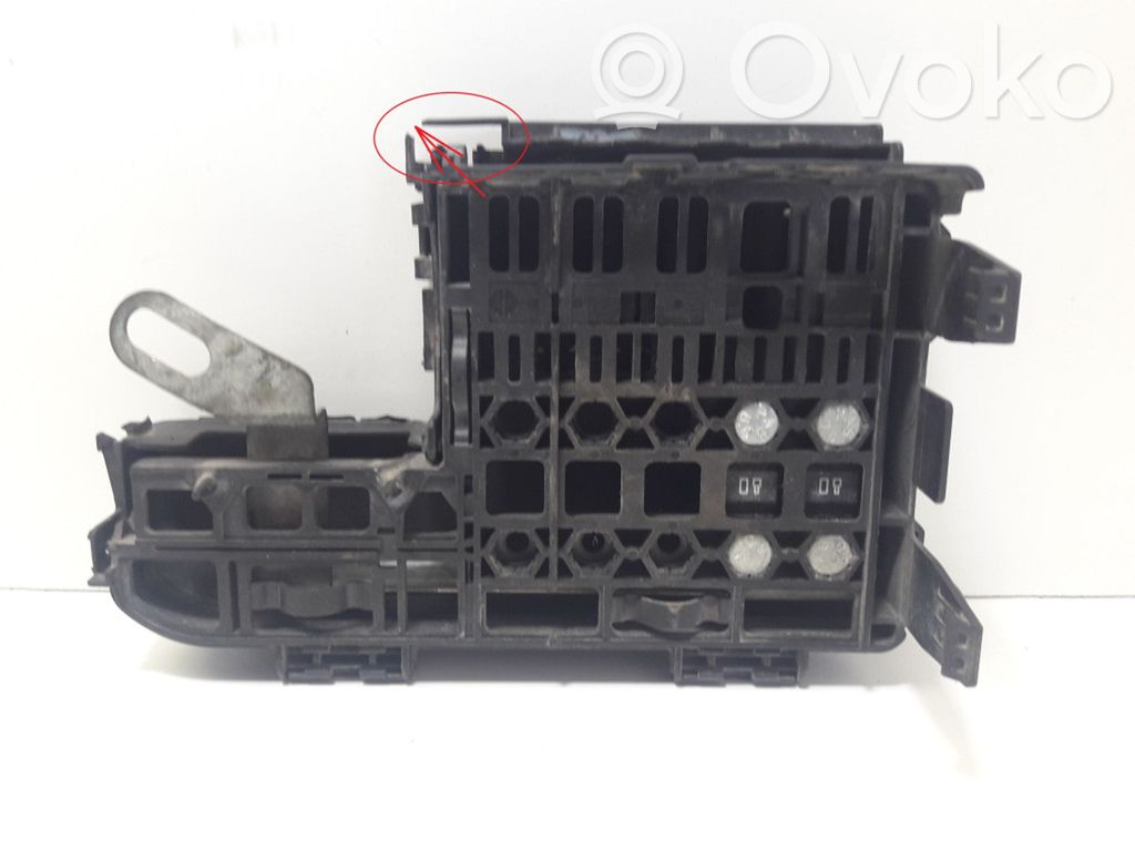 Opel Corsa D Kita salono detalė 