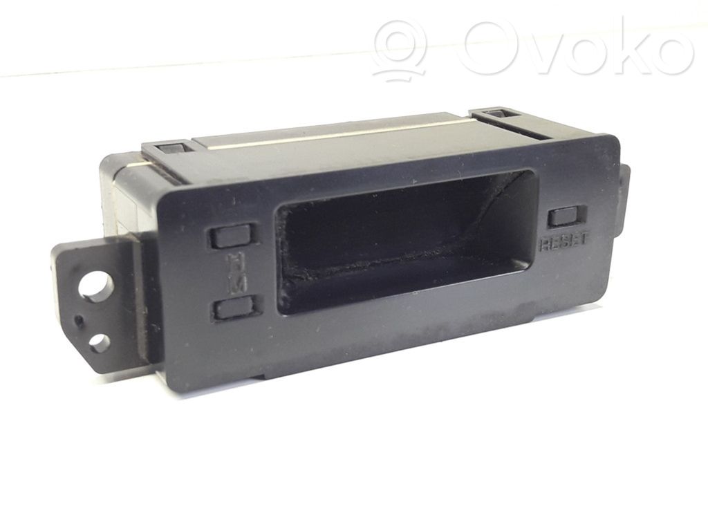 Mazda 323 Pantalla/monitor/visor 