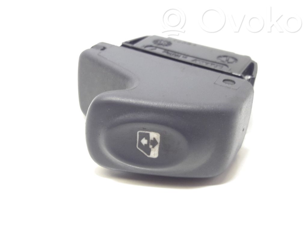 Renault Clio II Electric window control switch 
