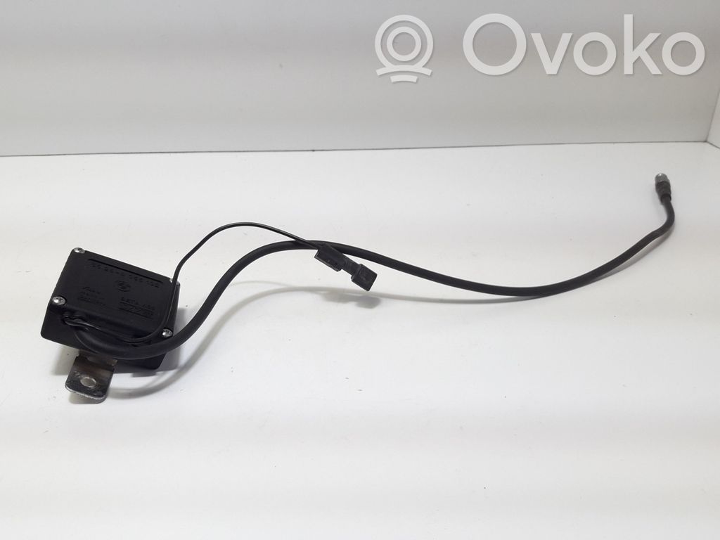 BMW 5 E34 Antenos stiprintuvas 