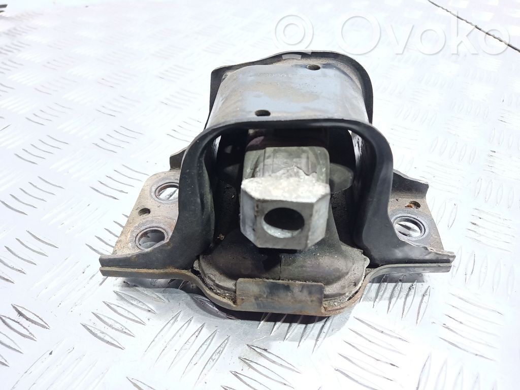 Renault Megane II Engine mount bracket 