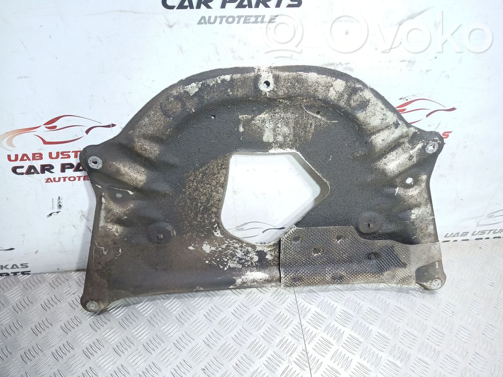 Engine splash shield/under tray   6759878