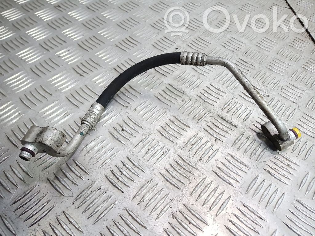 BMW 3 E46 Air conditioning (A/C) pipe/hose 