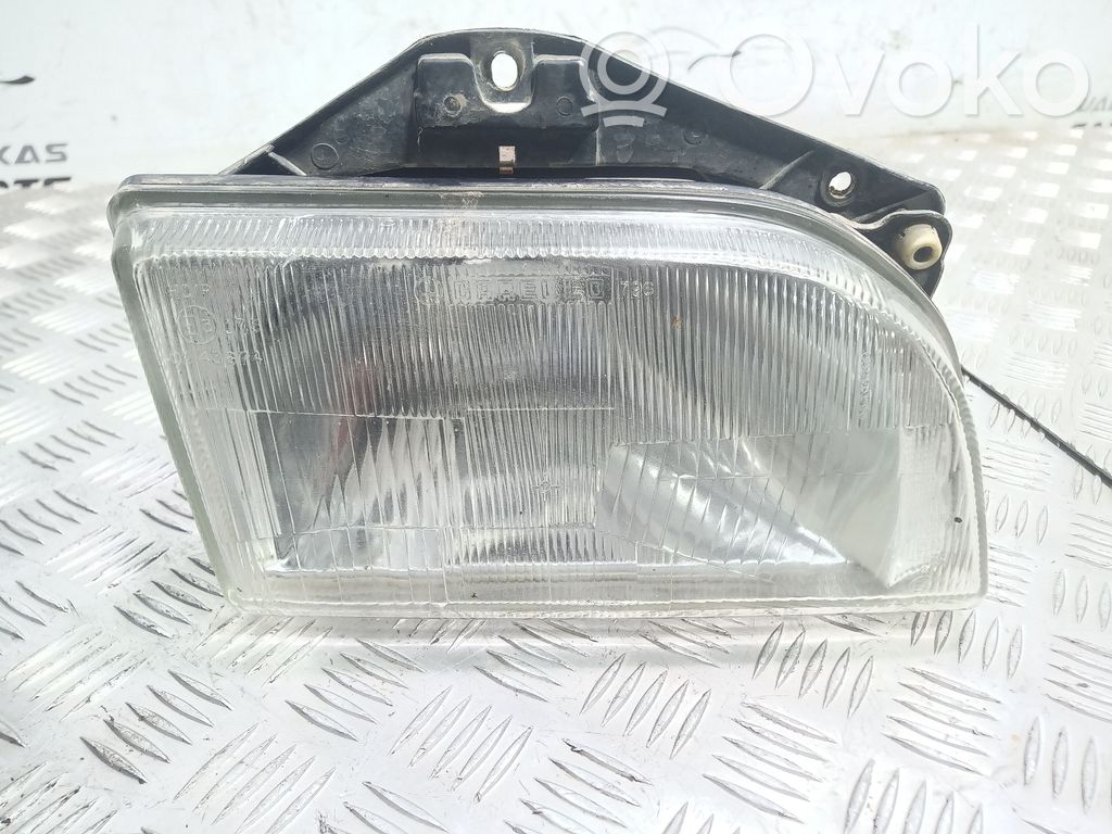 Ford Fiesta Headlight/headlamp 
