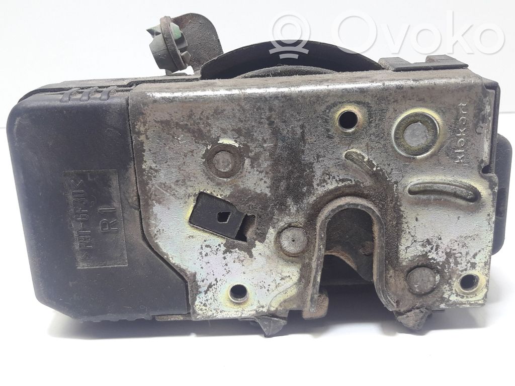 Opel Astra G Priekšpusē slēdzene 