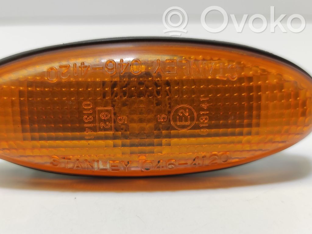 Front fender indicator light   0464120