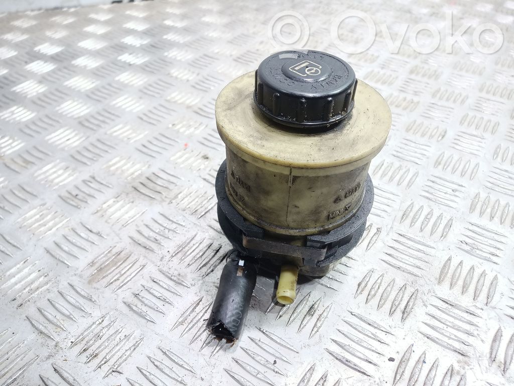 Renault Scenic I Ohjaustehostimen nestesäiliö 