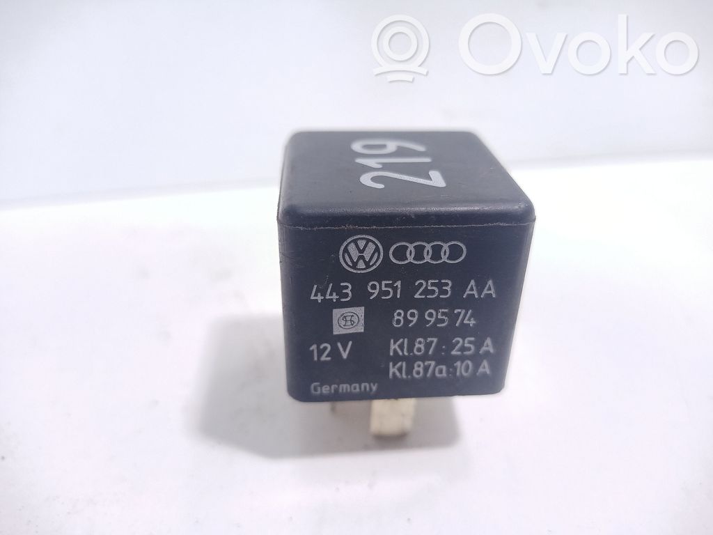 Audi 80 90 S2 B4 Muu rele 