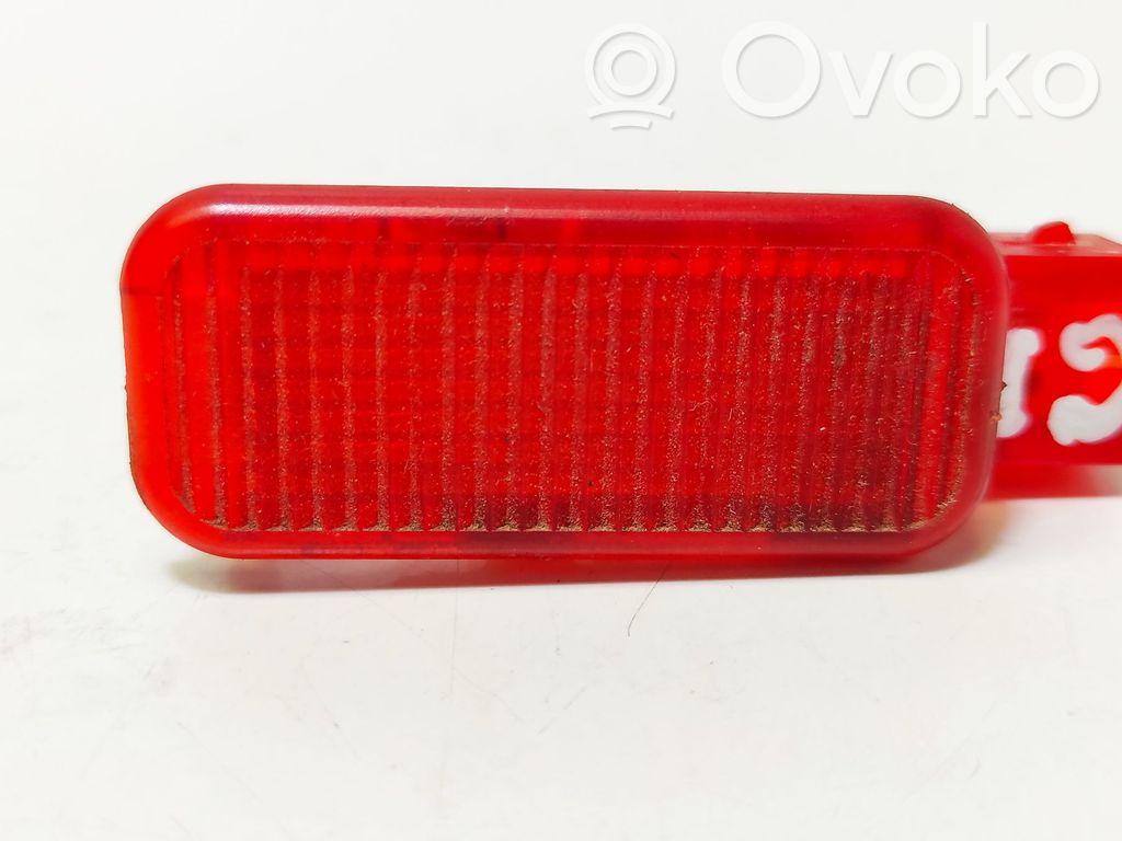 Audi A6 S6 C5 4B Luz interna puerta trasera 