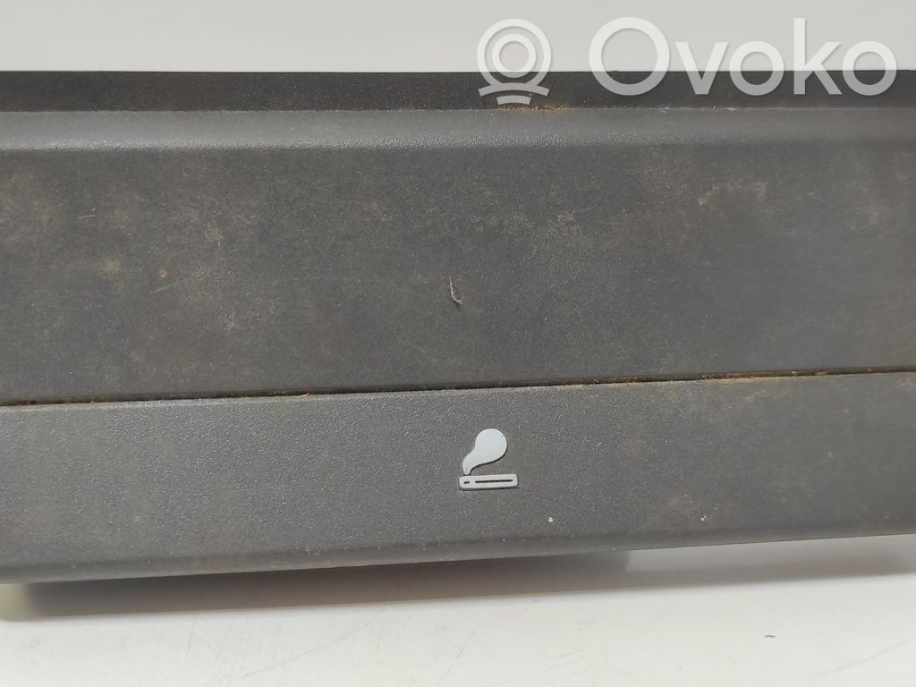Renault 19 Car ashtray 