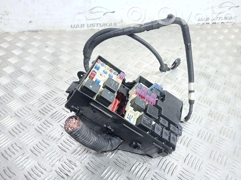 Mazda CX-7 Módulo de fusible 