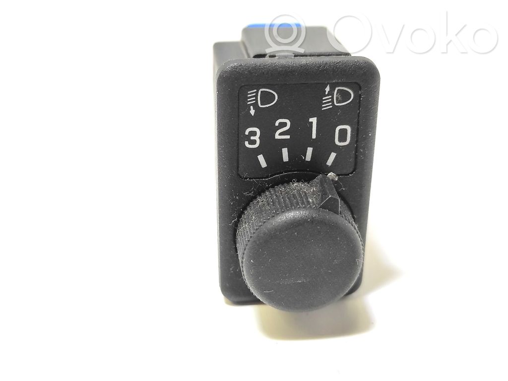 Nissan Primera Headlight level height control switch 