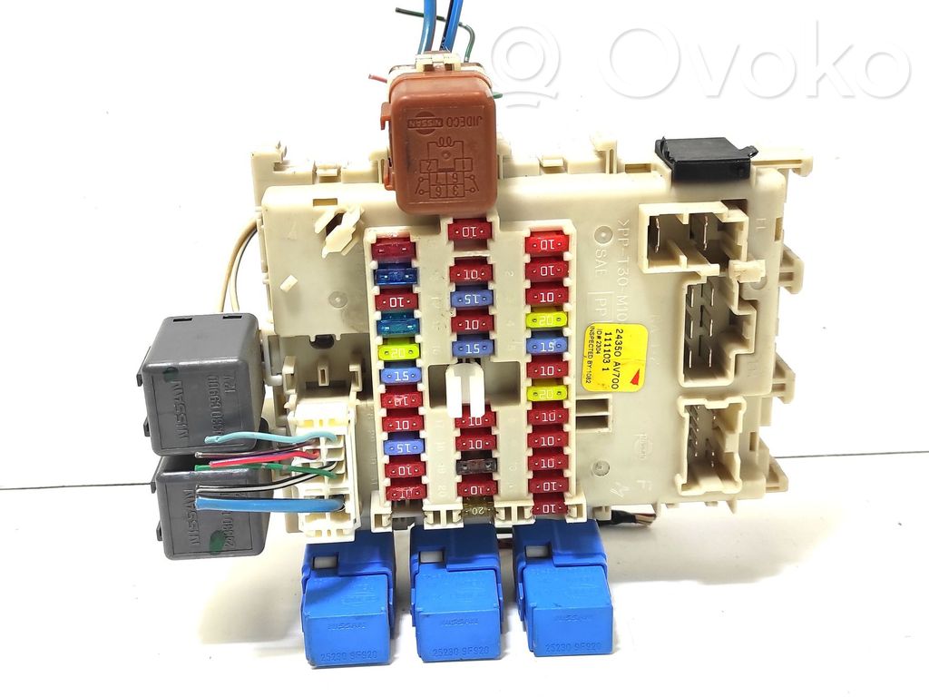 Nissan Primera Fuse module 