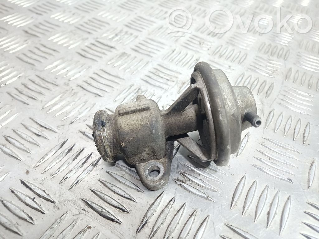 Volkswagen Polo III 6N 6N2 6NF EGR termostatas 