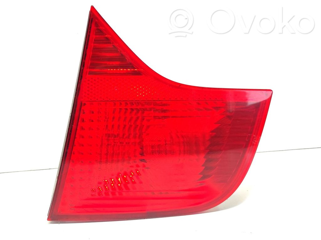 Audi A4 S4 B7 8E 8H Takaluukun takavalot 