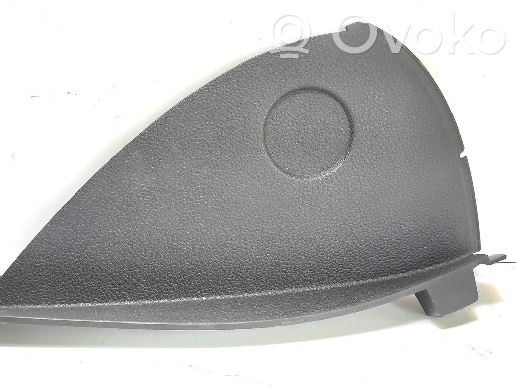 BMW 1 E81 E87 Dashboard side end trim 