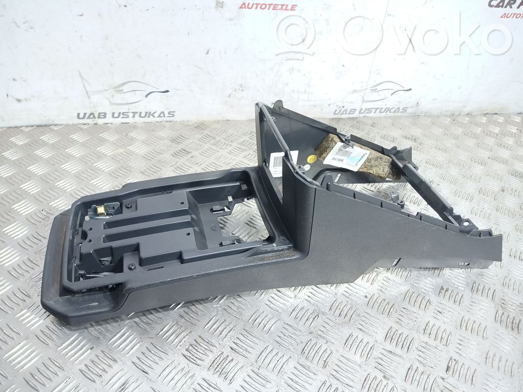 Volvo XC90 Other center console (tunnel) element 